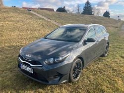 Grau Gebraucht 2022 Kia Ceed Sportswagon Vision Kombi | 18.900 € (Guter Preis)