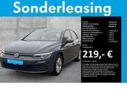 Delfingrau metallic Gebraucht 2024 VW Golf VIII Life Limousine | 21.820 € (Guter Preis)