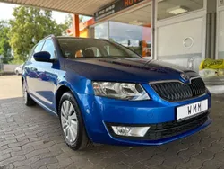 Blau Gebraucht 2014 Skoda Octavia Ambition Kombi | 9.500 € (Fairer Preis)