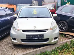 Silber Gebraucht 2008 Daihatsu Sirion Kleinwagen | 2.290 € (Guter Preis)