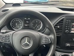 Weiß Gebraucht 2020 Mercedes Vito Van / Kleinbus | 21.800 €