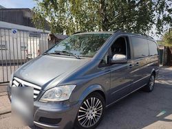 Grau Gebraucht 2011 Mercedes Viano Van / Kleinbus | 14.999 € (Fairer Preis)