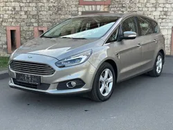 Silber Gebraucht 2016 Ford S-MAX Titanium Van / Kleinbus | 7.999 € (Superpreis)