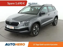 Grau Gebraucht 2023 Skoda Karoq Tour SUV | 28.510 € (Guter Preis)