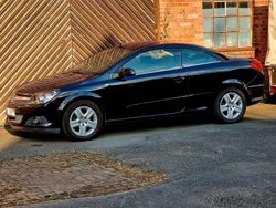 Schwarz Gebraucht 2008 Opel Astra Cabriolet Cabrio | 2.900 € (Fairer Preis)