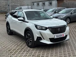 Blanc nacre Gebraucht 2020 Peugeot 2008 SUV | 13.500 € (Fairer Preis)
