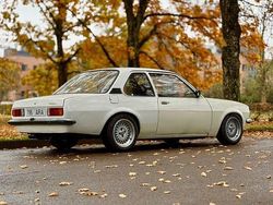 Weiß Gebraucht 1980 Opel Ascona | 15.000 €