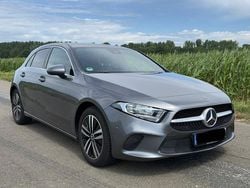 Grau Gebraucht 2022 Mercedes A180 Advanced Limousine | 22.000 € (Guter Preis)