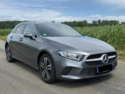 Grau Gebraucht 2022 Mercedes A180 Advanced Limousine | 22.600 € (Guter Preis)