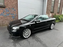 Schwarz Gebraucht 2005 Opel Astra Cabriolet Cabrio | 2.650 € (Fairer Preis)