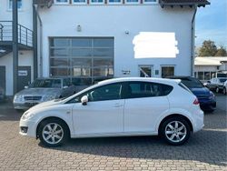 Weiß Gebraucht 2010 Seat Leon Reference Limousine | 6.950 € (Teuer)