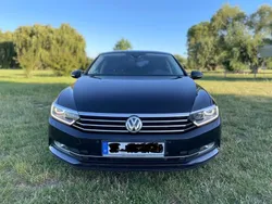 Schwarz Gebraucht 2016 VW Passat Comfortline Limousine | 13.300 € (Fairer Preis)