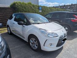 Weiß Gebraucht 2013 Citroën DS3 Chic Kleinwagen | 3.800 € (Etwas zu teuer)