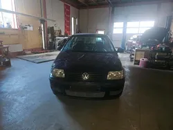 Blau Gebraucht 2000 VW Polo Kleinwagen | 1.500 € (Fairer Preis)