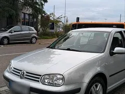 Silber Gebraucht 2000 VW Golf IV Kleinwagen | 1.600 € (Fairer Preis)