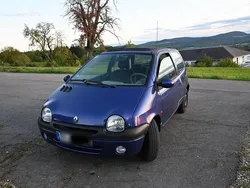 Blau Gebraucht 2001 Renault Twingo Kleinwagen | 1.400 €