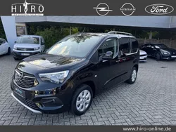 Diamant schwarz Gebraucht 2022 Opel Combo Life Ultimate Van / Kleinbus | 25.900 € (Fairer Preis)