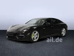 Porsche Panamera 4S
