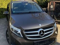 Braun Gebraucht 2015 Mercedes 220 Kombi | 35.000 €