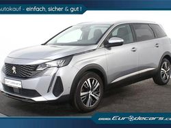 Grau Gebraucht 2021 Peugeot 5008 Allure Van / Kleinbus | 22.800 € (Fairer Preis)
