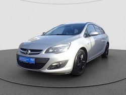 Silber Gebraucht 2015 Opel Astra Edition Kombi | 8.249 € (Fairer Preis)
