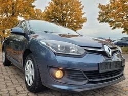 Grau Gebraucht 2015 Renault Mégane III Authentique Limousine | 5.700 € (Guter Preis)