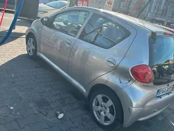 Grau Gebraucht 2008 Toyota Aygo Kleinwagen | 2.150 € (Guter Preis)