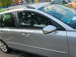Silber Gebraucht 2005 Volvo V50 Momentum Kombi | 2.800 € (Guter Preis)