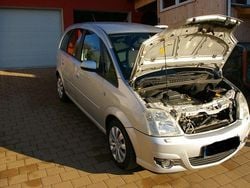 Silber Gebraucht 2005 Opel Meriva Van / Kleinbus | 1.250 € (Guter Preis)