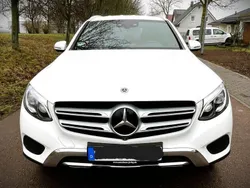 Weiß Gebraucht 2017 Mercedes GLC250 AMG line SUV | 22.800 € (Guter Preis)