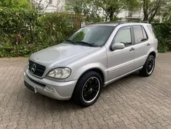 Silber Gebraucht 2004 Mercedes ML270 SUV | 6.900 € (Etwas zu teuer)