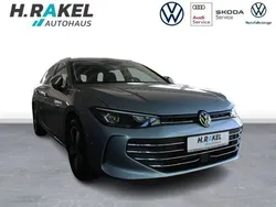 Andere farbe Gebraucht 2024 VW Passat Business Kombi | 35.980 € (Teuer)