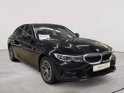 Schwarz uni Gebraucht 2021 BMW 320 Sport Line Limousine | 23.990 € (Guter Preis)