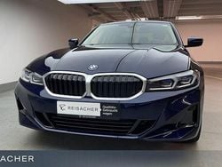 Tansanitblau ii metallic Gebraucht 2024 BMW 330e Shadowline Limousine | 42.199 € (Superpreis)