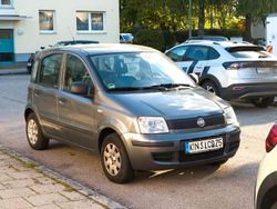 Grau Gebraucht 2011 Fiat Panda Kleinwagen | 4.300 € (Teuer)