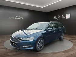 Lavablau metallic Gebraucht 2022 Skoda Superb Ambition Kombi | 23.588 € (Fairer Preis)