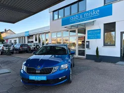Blau Gebraucht 2018 Skoda Octavia Kombi | 15.990 € (Fairer Preis)