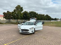 Weiß Gebraucht 2019 Ford Focus Titanium Kombi | 10.999 € (Guter Preis)