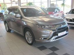 Grau Gebraucht 2019 Mitsubishi Outlander P-HEV Top SUV | 20.990 € (Guter Preis)