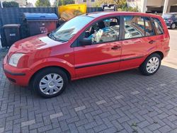 Rot Gebraucht 2005 Ford Fusion Limousine | 3.500 € (Fairer Preis)