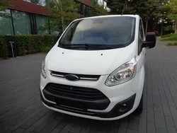 Weiß Gebraucht 2017 Ford Transit Custom Trend Van / Kleinbus | 10.990 € (Superpreis)