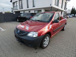 Rot Gebraucht 2009 Dacia Logan Ambiance Limousine | 4.490 € (Teuer)