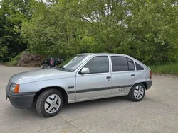 Silber Gebraucht 1990 Opel Kadett Limousine | 4.500 €