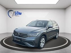 Grau Gebraucht 2023 VW Tiguan Allspace SUV | 27.970 € (Fairer Preis)