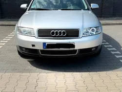 Silber Gebraucht 2001 Audi A4 Limousine | 1.600 € (Guter Preis)