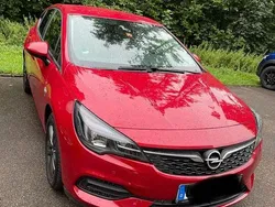 Rot Gebraucht 2019 Opel Astra Limousine | 12.000 € (Fairer Preis)