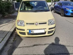 Gelb Gebraucht 2009 Fiat Panda Kleinwagen | 4.900 € (Teuer)