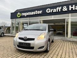 Silber Gebraucht 2010 Toyota Yaris Kleinwagen | 5.990 € (Etwas zu teuer)