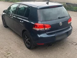 Schwarz Gebraucht 2009 VW Golf VI Limousine | 4.300 € (Fairer Preis)