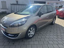 Grau Gebraucht 2013 Renault Scénic III Bose Edition Van / Kleinbus | 4.290 € (Guter Preis)